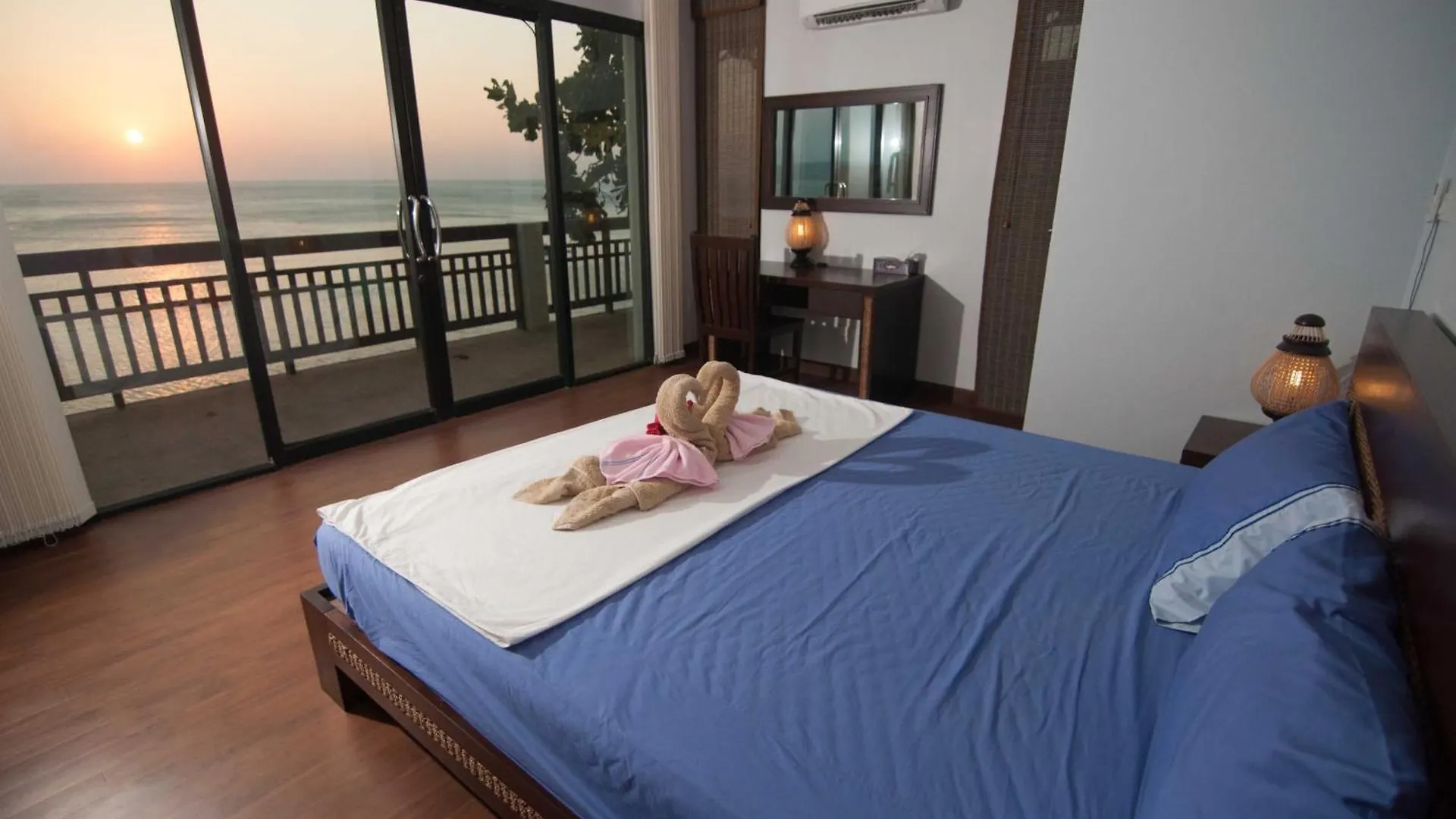 Penn Sunset Villa 10 With Shared Pool Koh Lanta
